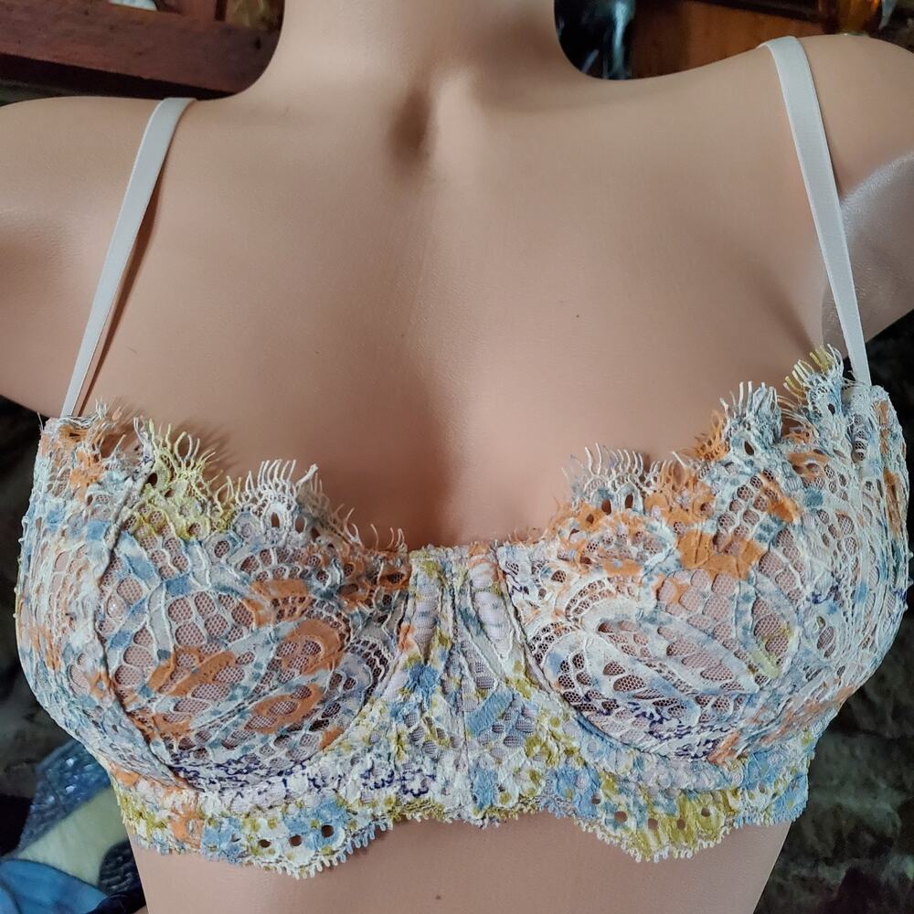 Victorias Secret Dream Angels Push Up Bra 34B Floral Eyelash Lace Demi Coquette